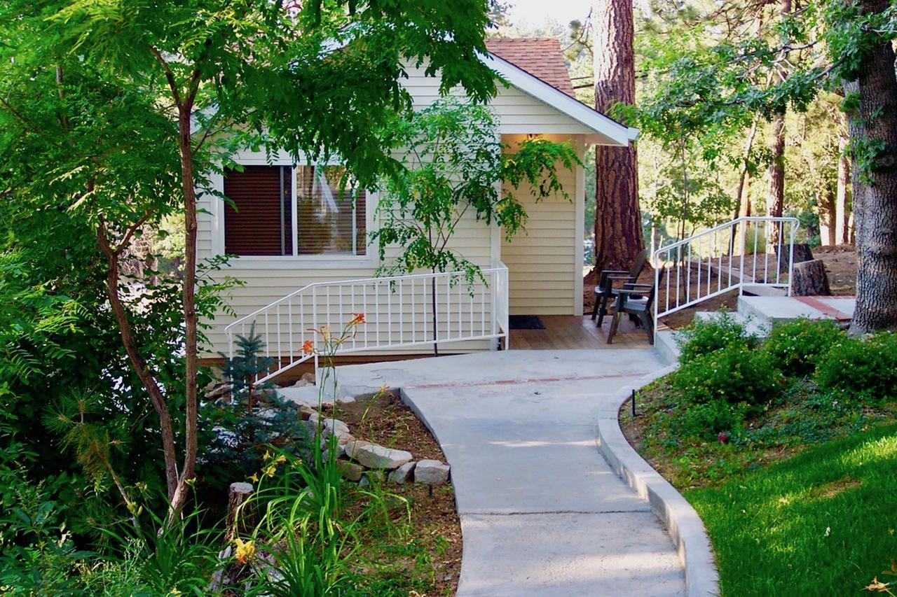 Giant Oaks Lodge Running Springs Exterior foto